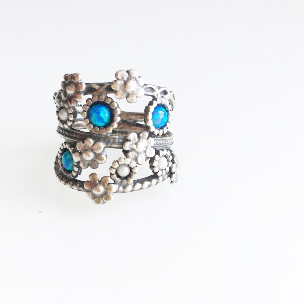 925 Sterling Silver Ring Vivid Blue Stones